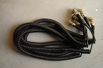 ߅������λ����